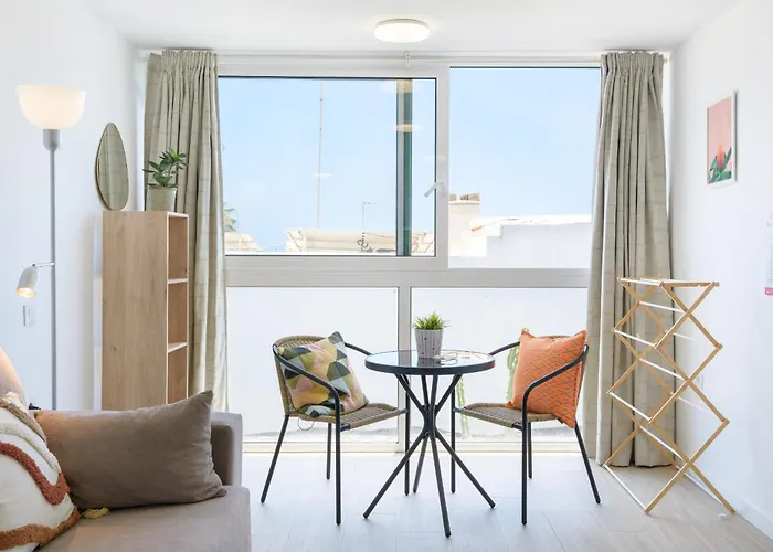 Casa El Volcan De Masdache, - Playa Chica Puerto del Carmen (Lanzarote)