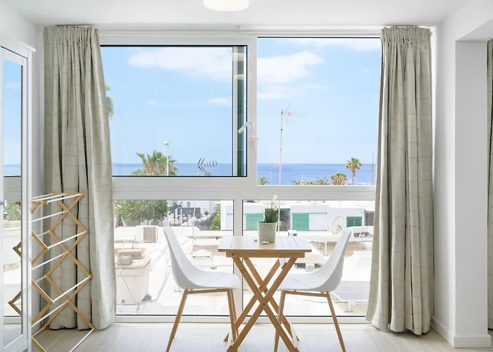 Casa El Volcan De Masdache, - Playa Chica Puerto del Carmen (Lanzarote)